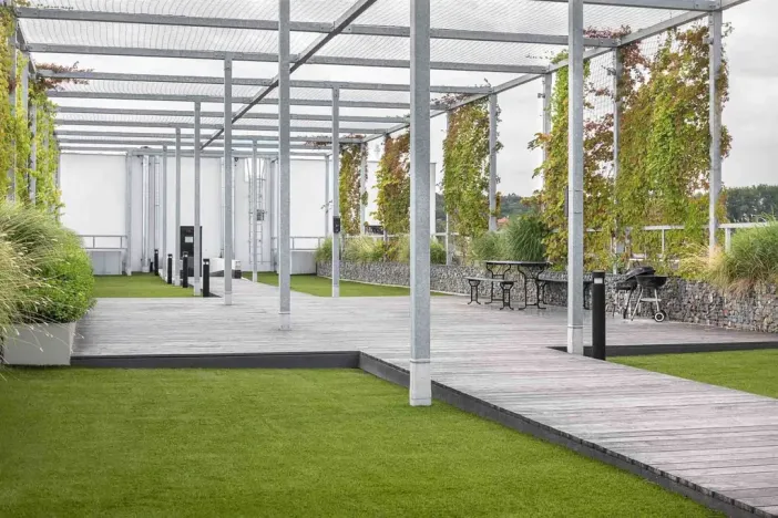 Pronájem atypického bytu, Praha - Vysočany, Poděbradská, 141 m2