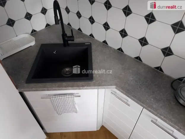 Pronájem bytu 1+kk, Karlovy Vary, Ondřejská, 20 m2