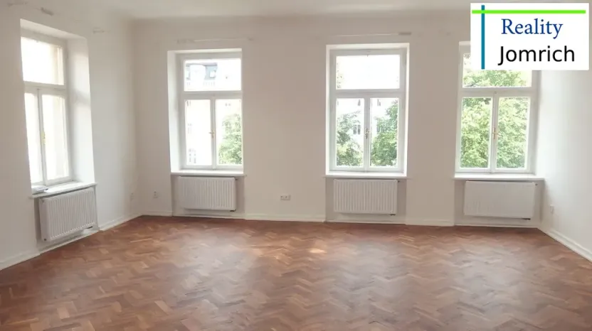 Pronájem bytu 4+kk, Liberec, nám. Sokolovské, 110 m2