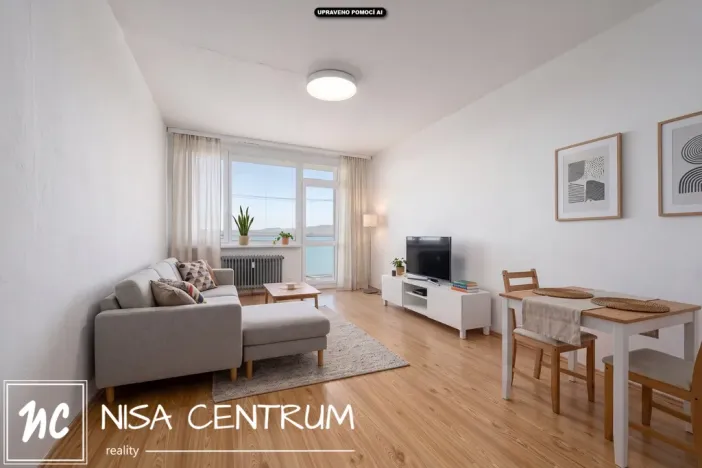 Pronájem bytu 1+1, Liberec, Nad Školou, 37 m2