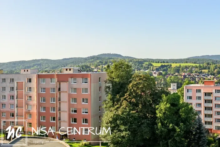 Pronájem bytu 1+1, Liberec, Nad Školou, 37 m2