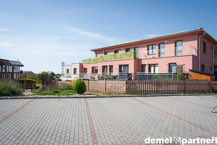 Prodej bytu 2+kk, Lavičky, 43 m2