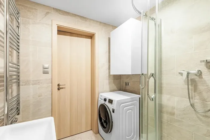Pronájem bytu 1+kk, Praha - Vysočany, Bassova, 34 m2