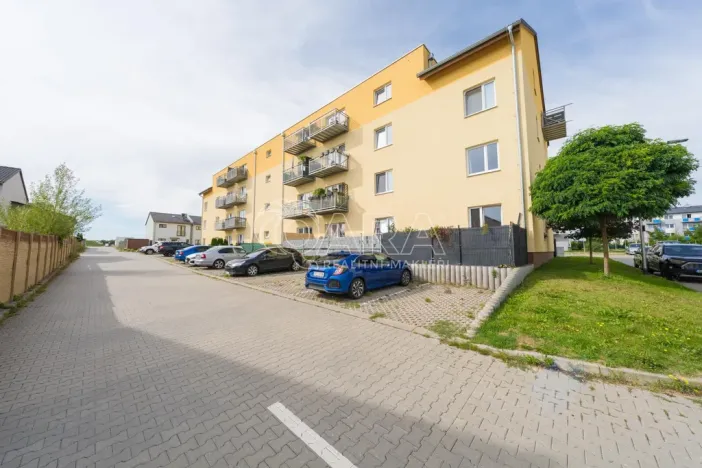 Prodej bytu 2+kk, Chýně, Uherova, 53 m2