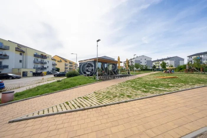 Prodej bytu 2+kk, Chýně, Uherova, 53 m2