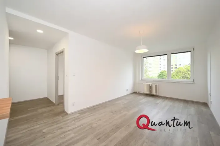 Pronájem bytu 2+kk, Praha - Žižkov, Roháčova, 43 m2
