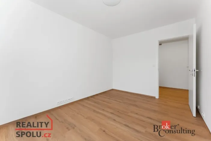 Pronájem bytu 4+kk, Hradec Králové - Nový Hradec Králové, Buková, 149 m2