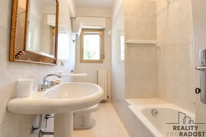 Prodej bytu 3+1, Silvi, Itálie, 79 m2