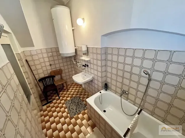 Prodej vícegeneračního domu, Broumov, třída Masarykova, 250 m2