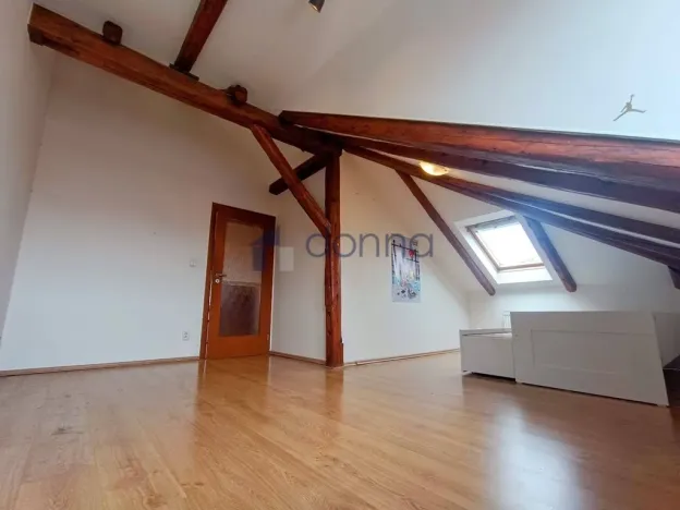 Pronájem bytu 3+kk, Praha, Klapkova, 90 m2