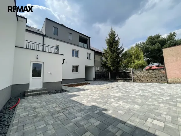 Prodej bytu 3+kk, Olomouc - Holice, Staškova, 64 m2