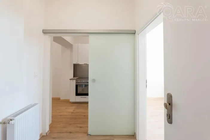 Prodej atypického bytu, Praha - Prosek, Prosecká, 56 m2