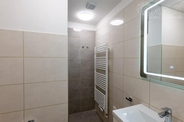 Prodej atypického bytu, Praha - Prosek, Prosecká, 56 m2
