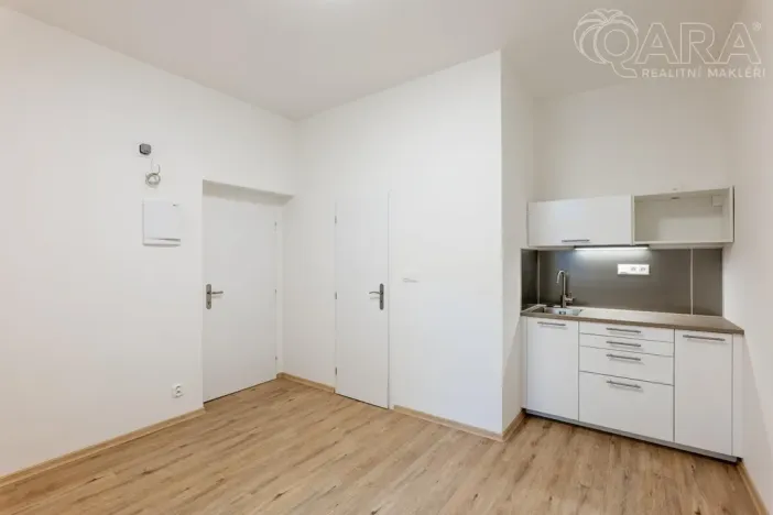 Prodej atypického bytu, Praha - Prosek, Prosecká, 56 m2