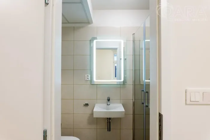 Prodej atypického bytu, Praha - Prosek, Prosecká, 56 m2