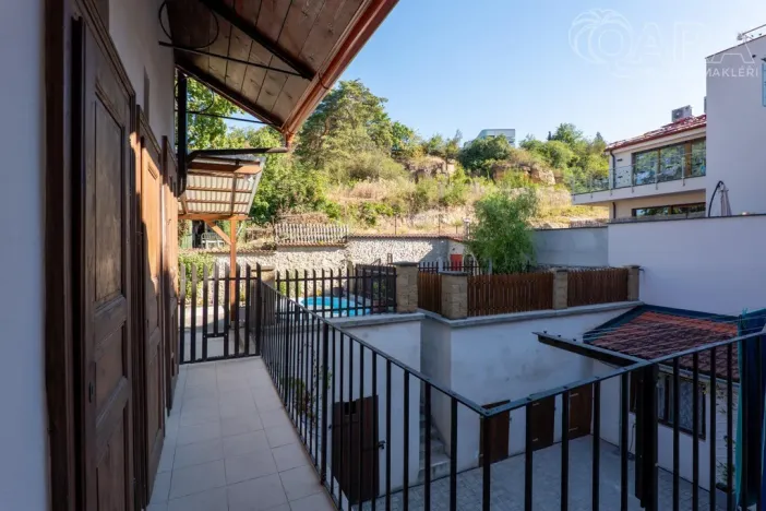 Prodej atypického bytu, Praha - Prosek, Prosecká, 56 m2
