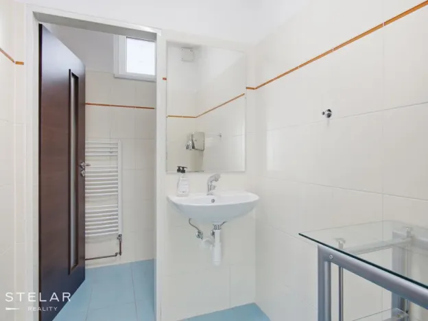 Pronájem kanceláře, Opava - Předměstí, Provaznická, 213 m2