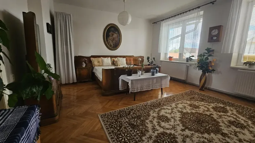 Prodej rodinného domu, Rousínov, Sušilovo náměstí, 175 m2