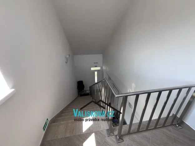 Pronájem ordinace, Hulín, Vrchlického, 300 m2