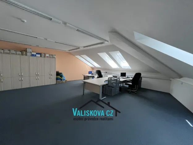 Pronájem ordinace, Hulín, Vrchlického, 300 m2