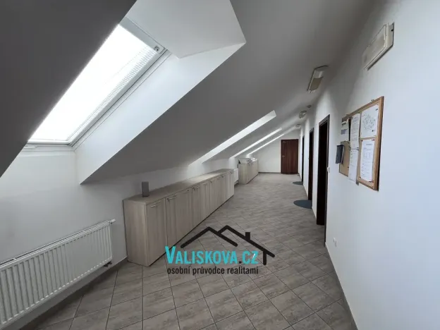 Pronájem ordinace, Hulín, Vrchlického, 300 m2