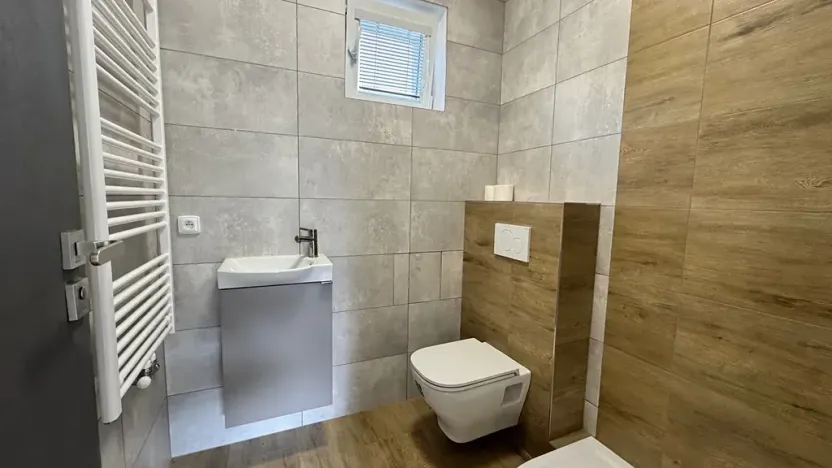 Pronájem obchodního prostoru, Liberec, Uralská, 270 m2