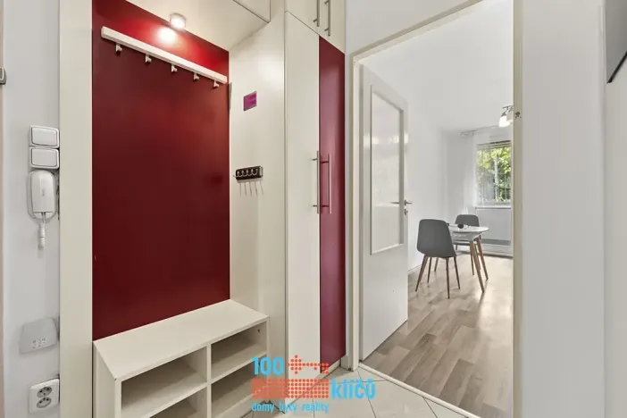 Prodej bytu 3+1, Praha - Karlín, Molákova, 63 m2