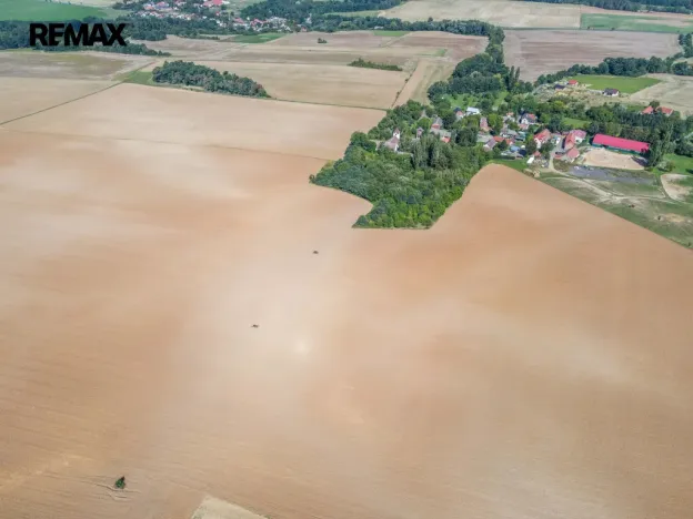 Prodej pozemku pro bydlení, Zásmuky, 42137 m2
