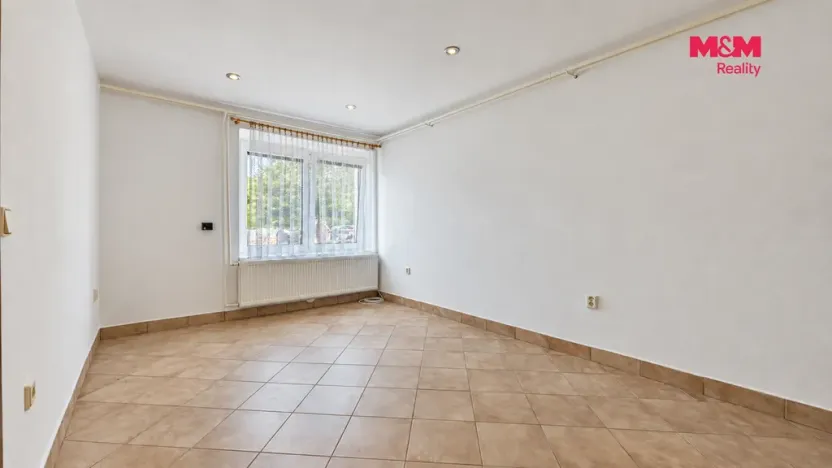 Pronájem bytu 2+kk, Brloh, 34 m2