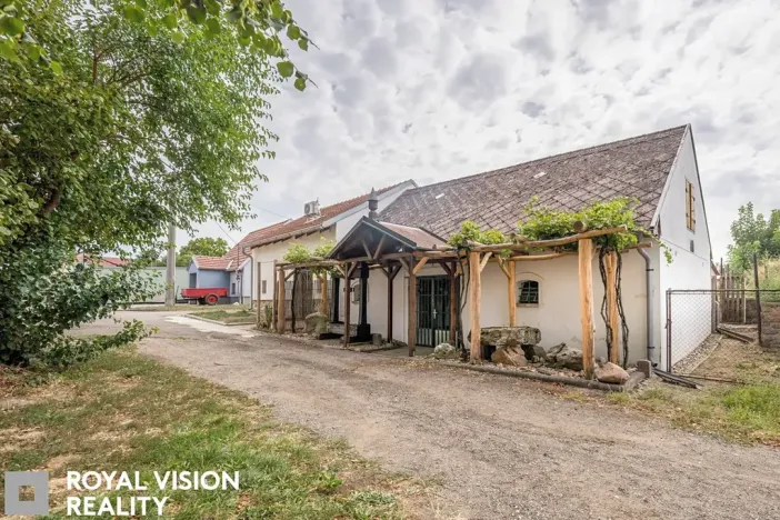 Prodej vinného sklepa, Březí, 76 m2