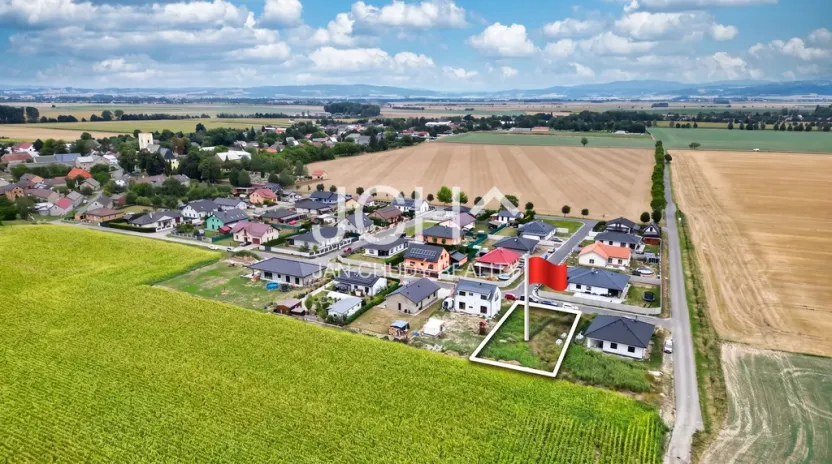 Prodej pozemku pro bydlení, Újezd, 710 m2