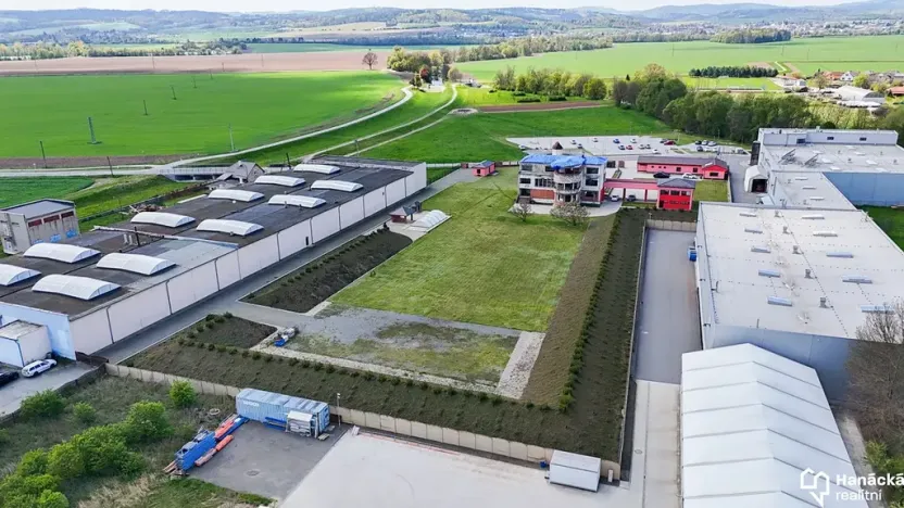 Prodej komerčního pozemku, Moravičany, 13670 m2