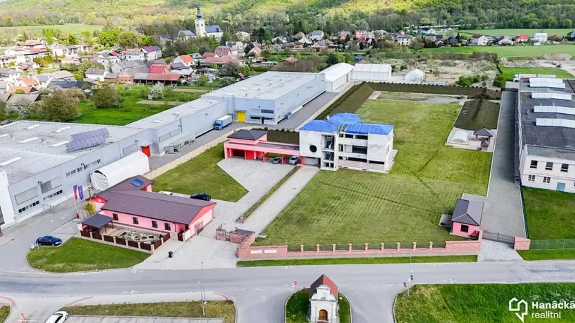 Prodej komerčního pozemku, Moravičany, 13670 m2