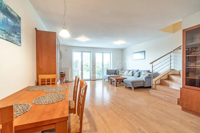Pronájem rodinného domu, Hostivice, Kaštanová, 98 m2