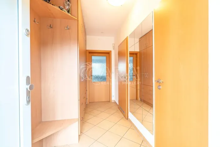 Pronájem rodinného domu, Hostivice, Kaštanová, 98 m2