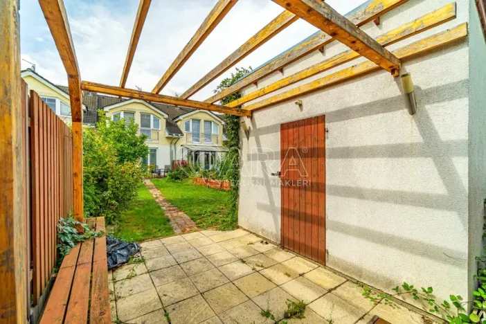 Pronájem rodinného domu, Hostivice, Kaštanová, 98 m2