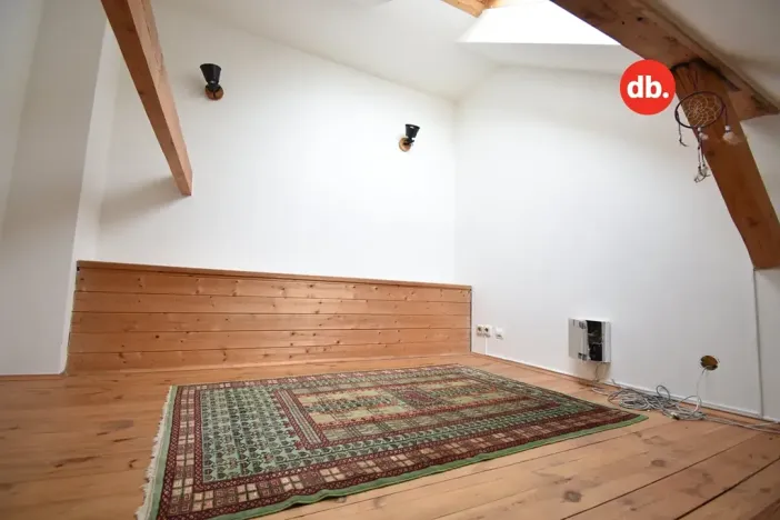 Pronájem bytu 3+1, Karlovy Vary, Majakovského, 74 m2