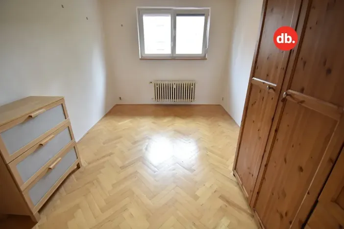 Pronájem bytu 3+1, Karlovy Vary, Majakovského, 74 m2