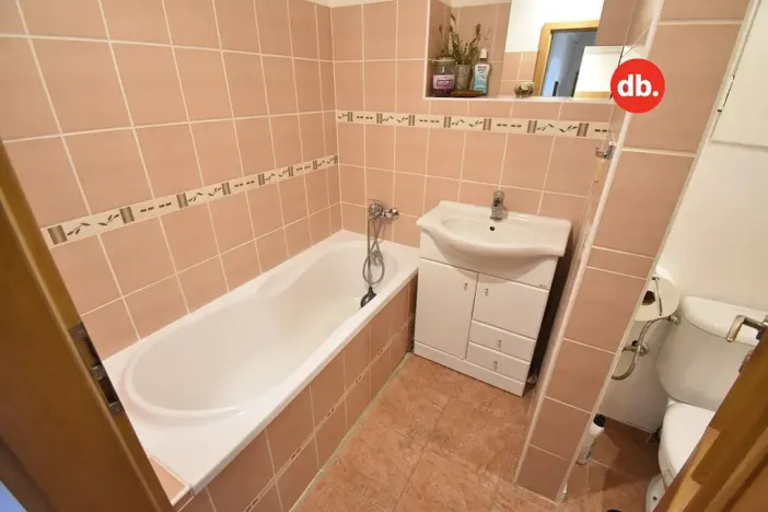 Pronájem bytu 3+1, Karlovy Vary, Majakovského, 74 m2