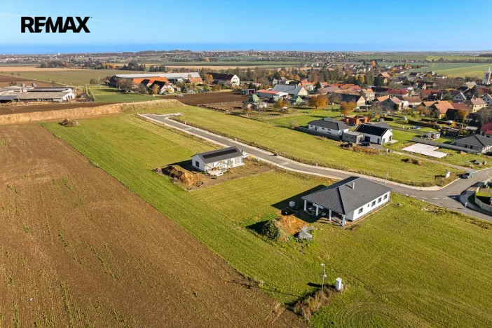 Prodej pozemku, Stolany, 902 m2