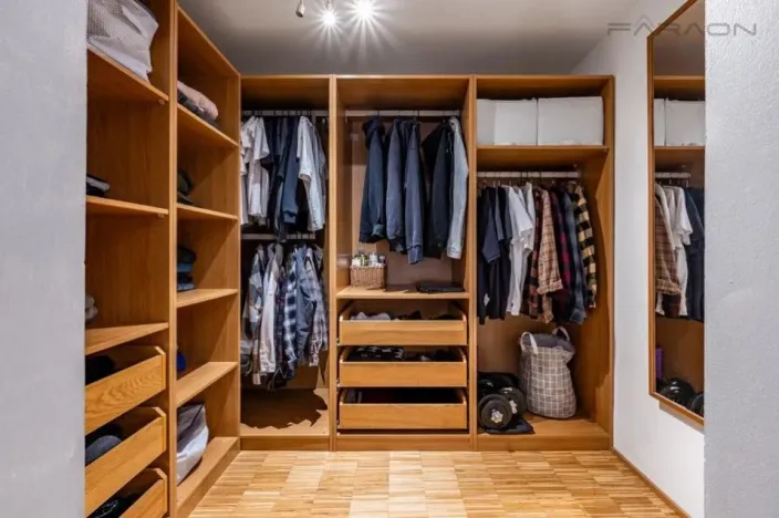 Pronájem bytu 2+kk, Praha - Holešovice, Na Maninách, 115 m2
