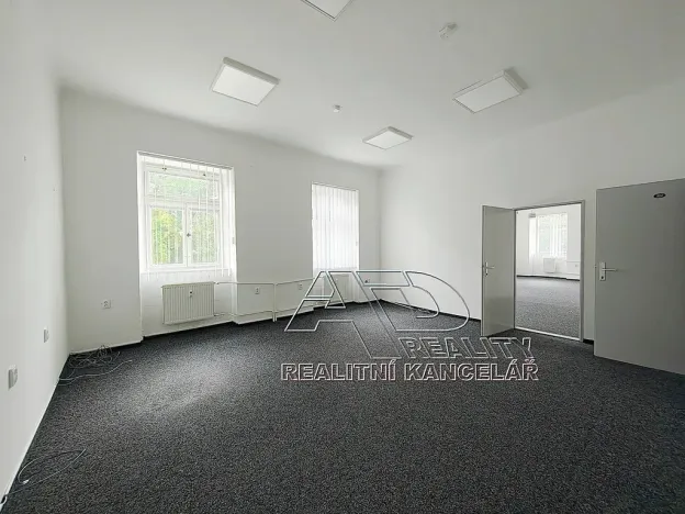 Pronájem kanceláře, České Budějovice, Kanovnická, 210 m2