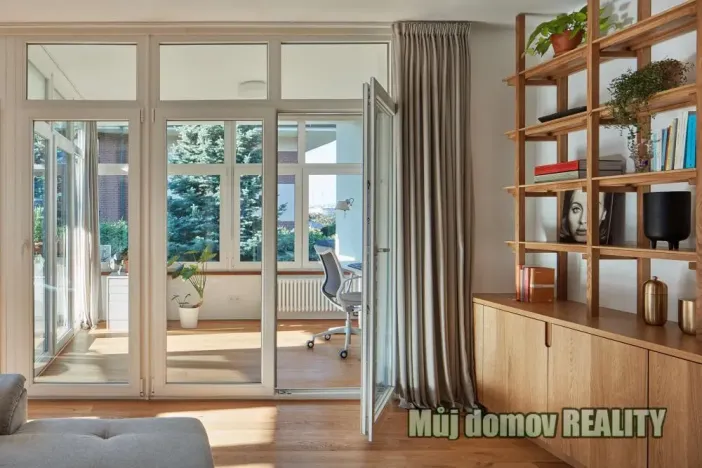 Pronájem bytu 4+kk, Praha - Strašnice, Pod strašnickou vinicí, 113 m2