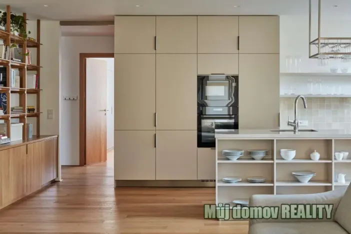 Pronájem bytu 4+kk, Praha - Strašnice, Pod strašnickou vinicí, 113 m2