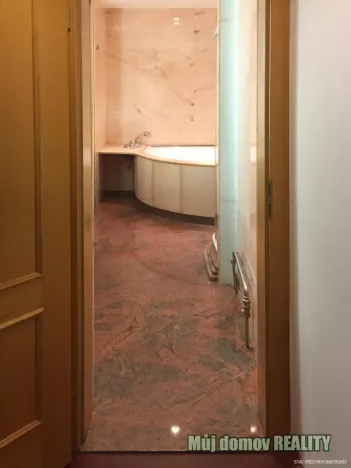 Pronájem bytu 4+kk, Praha - Strašnice, Pod strašnickou vinicí, 113 m2