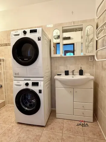 Pronájem bytu 2+1, Mnichovo Hradiště, Hřbitovní, 61 m2