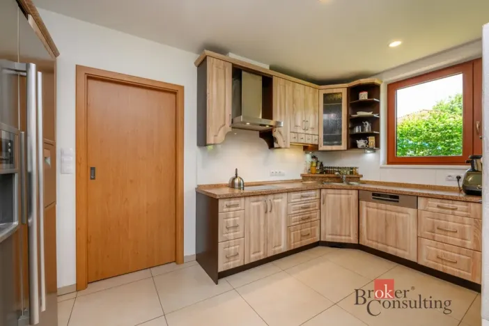 Prodej rodinného domu, Štěnovice, Slunečná, 372 m2