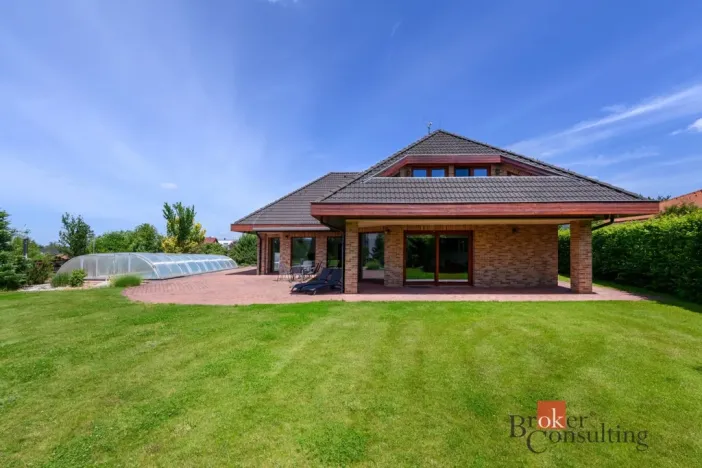 Prodej rodinného domu, Štěnovice, Slunečná, 372 m2