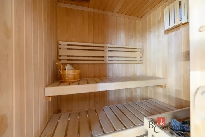 Prodej rodinného domu, Štěnovice, Slunečná, 372 m2