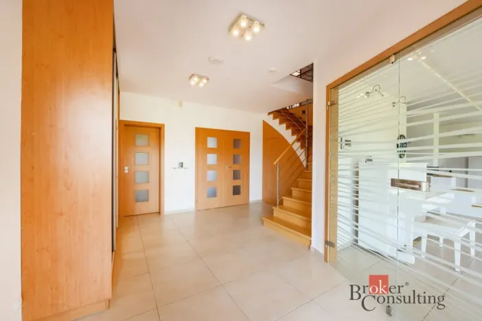 Prodej rodinného domu, Štěnovice, Slunečná, 372 m2
